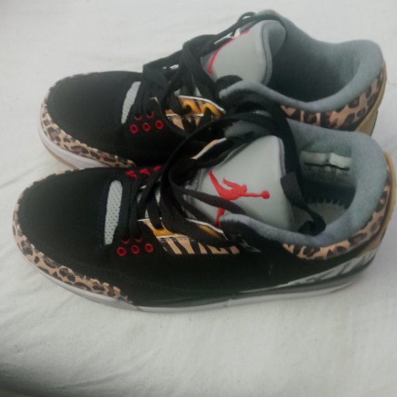 Air Jordans size 8 - Picture 2 of 4